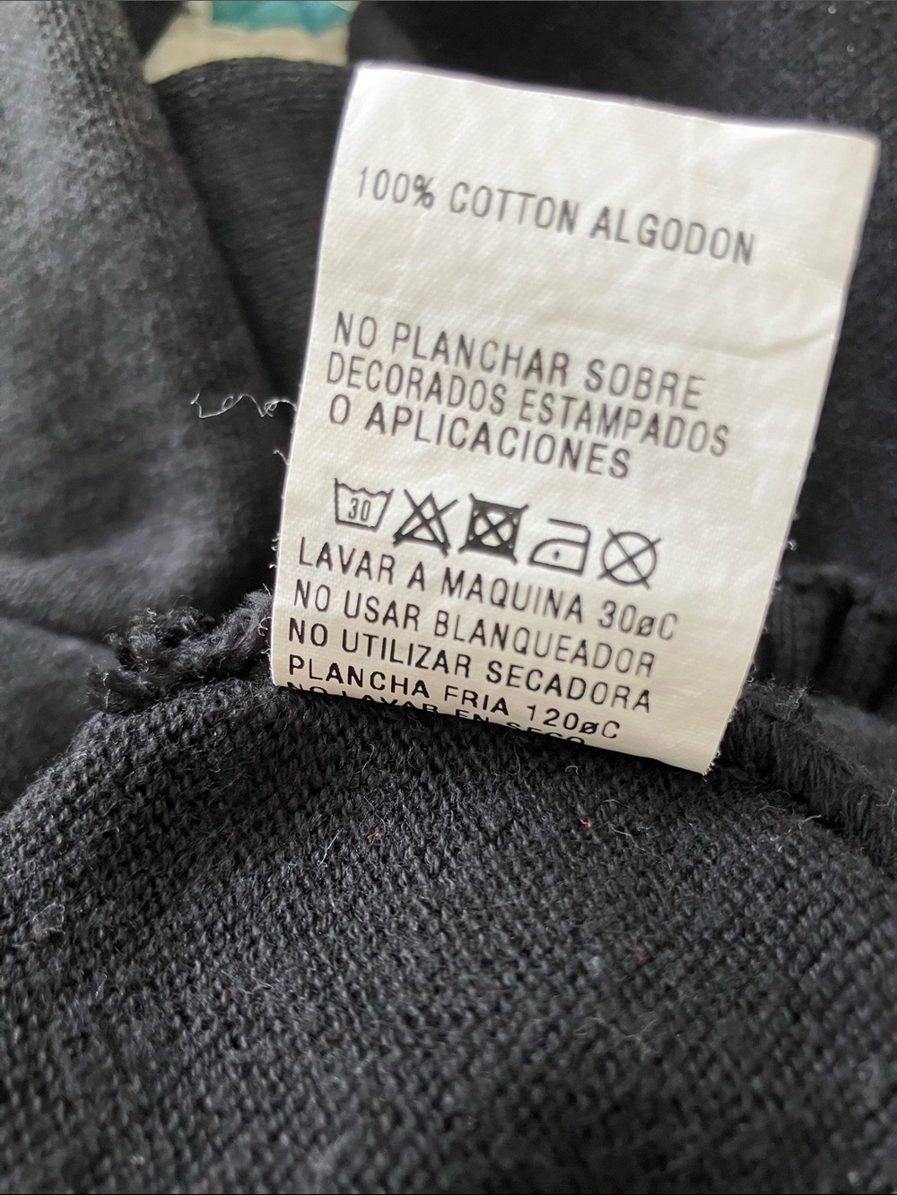 Diesel Women’s Black/Charcoal Gray V-Neck Sweater with Pink Logo Patch. Sz M - Picture 8 of 8
